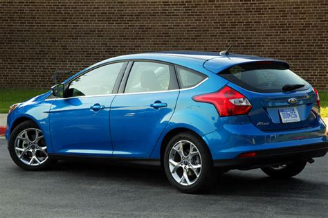 2012 Ford Focus Hatchback SEL :: Tom Strongman