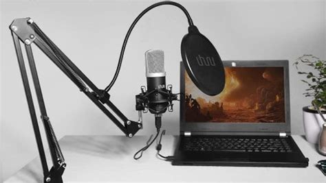 The Best Podcast Microphone on Amazon