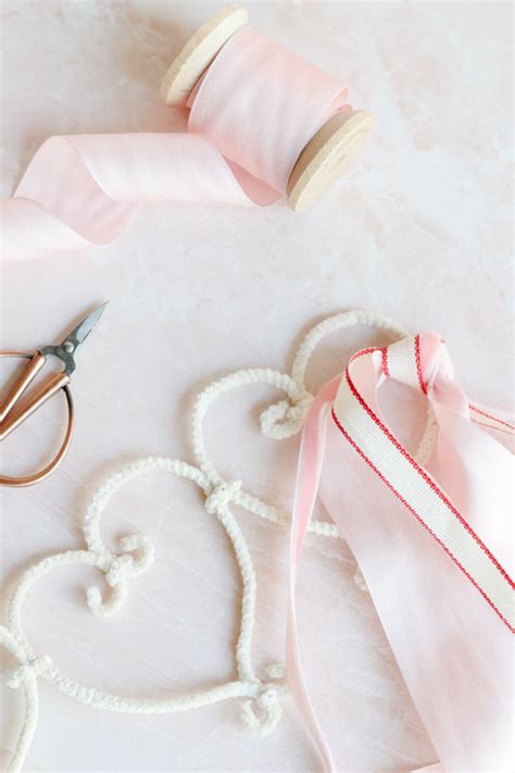 You will Love this DIY Valentine's Day Garland - Modern Glam