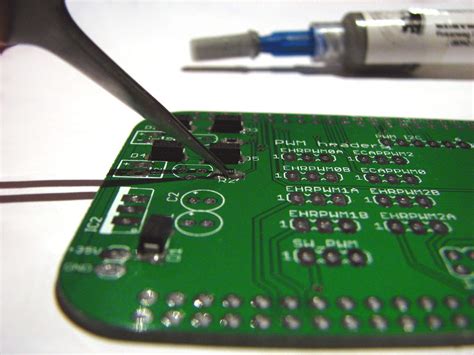 3 Need-To-Know Soldering Techniques + Guerrilla Soldering