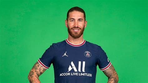 Sergio Ramos joins Paris Saint-Germain on two-year deal | NewsBytes