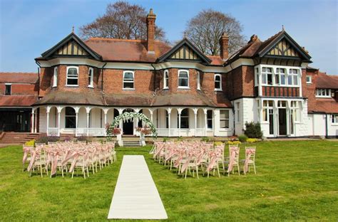 Moor Hall Conference Centre | Wedding venue | Bridebook