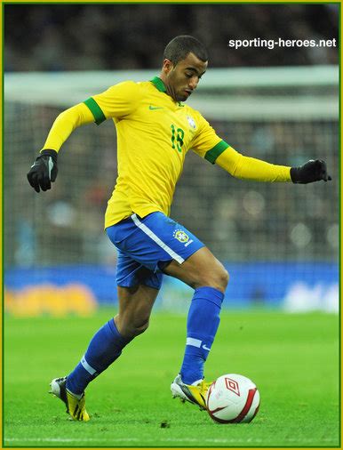 LUCAS MOURA - International football matches for Brazil in 2013. - Brasil