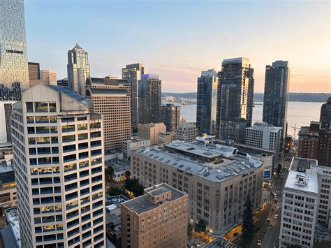 Seattle, Washington. View from the Westin Hotel : r/CityPorn