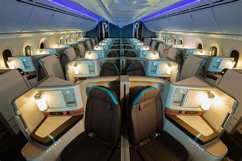 Nani: Hawaiian Airlines’ Luxe New 787 Business Class Suites - Live and ...