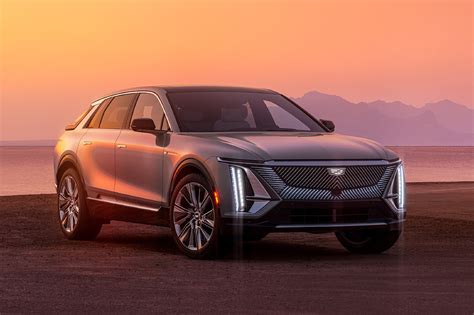 2025 Cadillac Lyriq: Release Date, Price & Redesign [Update]