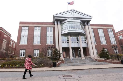 4 hospitalized due to chemical hazard at Brookline High School - masslive.com