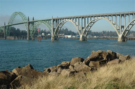 Yaquina Bay Bridge in Newport, an Oregon architectural icon, celebrated in photos | OregonLive.com