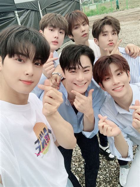 ASTRO [아스트로] | Group Selca! | Astro kpop, Astro, Astro kpop group