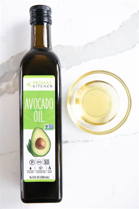 Avocado Oil vs. Olive Oil: What’s the Difference? - The Forked Spoon