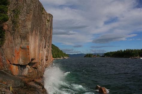 Lake Superior Provincial Park, Agawa Bay Pictographs, ON (6-29-10) - Dan Weemhoff (dwhike ...