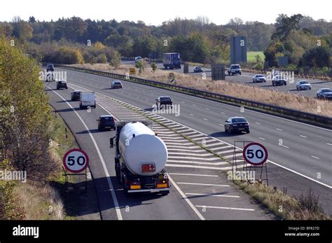 Slip road joining M40 motorway at Junction 15, Warwickshire, England ...