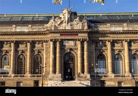 facade, the Musée d’Art et d’Histoire (Museum of Art and History ...