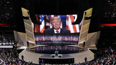 Vegas Seeks to Trump Other Cities for 2024 GOP National Convention