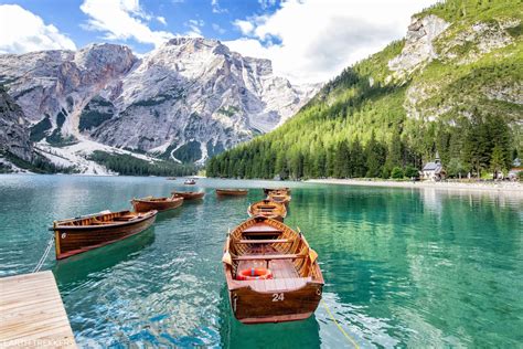 How to Visit Lago di Braies (HELPFUL Tips & Photos) – Earth Trekkers