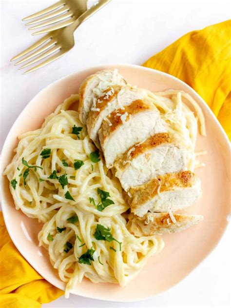 Copycat Olive Garden Chicken Alfredo Recipe - Brooklyn Active Mama