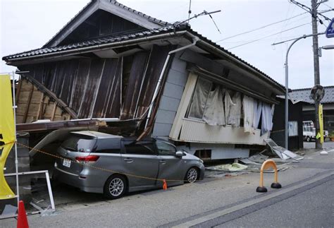 Deadly earthquake strikes Japan, leaves trail of damage