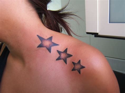 TATUAJES DE ESTRELLAS PARA CHICAS Y SU SIGNIFICADO