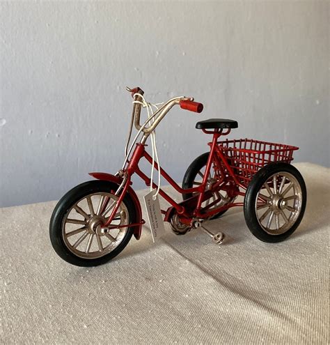 RED TRICYCLE With Basket Decoration / Old Bike Model / Vintage Metal ...