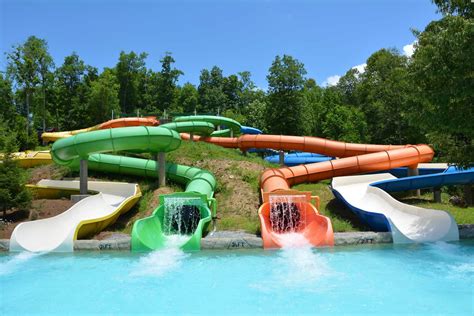 Explore the TOP 12 Water Parks in Tennessee - Find Your Splash!