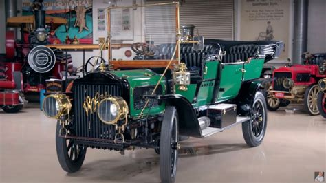 Jay Leno explains how to start a 1909 White steam car - Cars Insiders