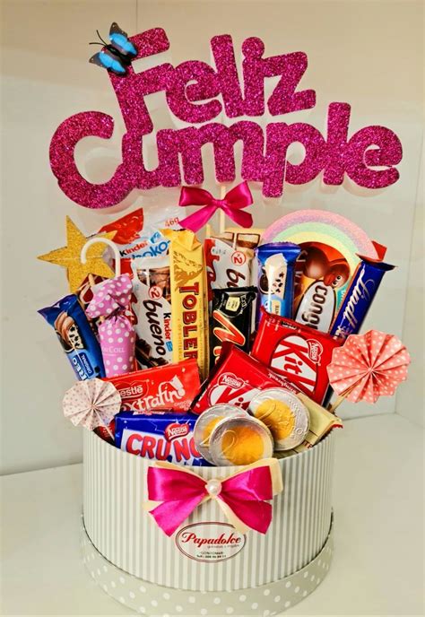 Cumple feliz muy dulce | Cajitas para dulces, Dulces de regalo, Arreglos de chucherias