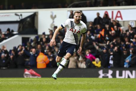 Goal Harry Kane Tottenham Hotspur Scores Editorial Stock Photo - Stock ...