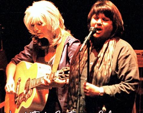 Albums That Should Exist: Linda Ronstadt & Emmylou Harris - Warfield Theatre, San Francisco, CA ...