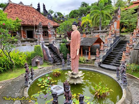 What to See at Brahma Vihara Arama Buddhist Monastery