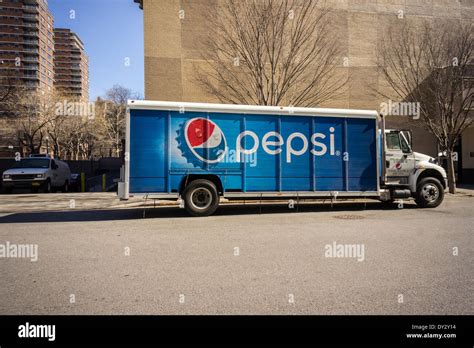 Pepsi cola delivery truck hi-res stock photography and images - Alamy