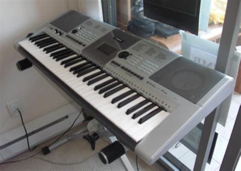 Electronic Keyboard Piano Synthesizer Yamaha - Music - Invention Ideas Museum