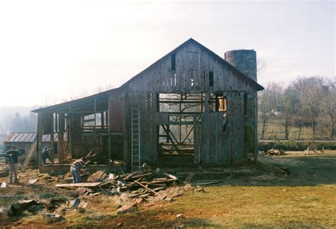 Restoring an old barn... part 2 - Handmade Houses with Noah Bradley