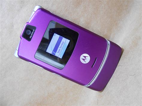 Motorola V3 Roxo Perfeito Estado Estético, Não Sobe Rede!!! - R$ 20,00 ...