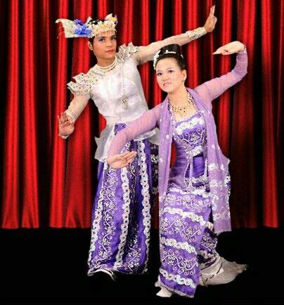 Myanmar Duet Dance | Cultural dance, Myanmar women, Traditional dance