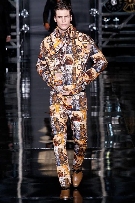 Versace Men Fall/Winter 2014 | Milan Fashion Week