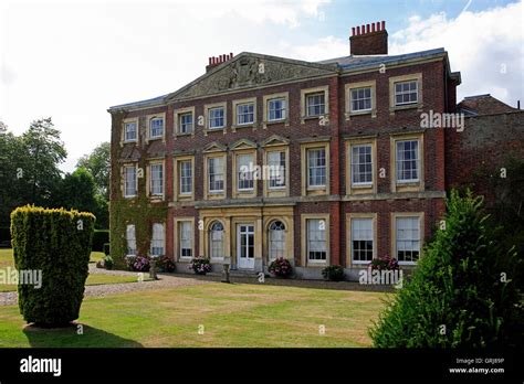 Old manor house uk hi-res stock photography and images - Alamy