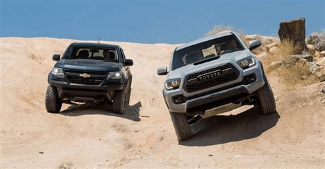 Chevrolet Colorado vs. Toyota Tacoma: A Comprehensive Comparison