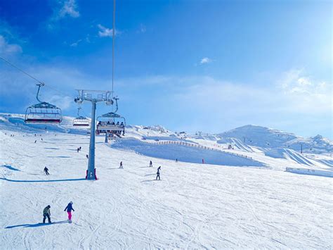 Queenstown ski resorts gear up for action | Essentials Magazine Australia