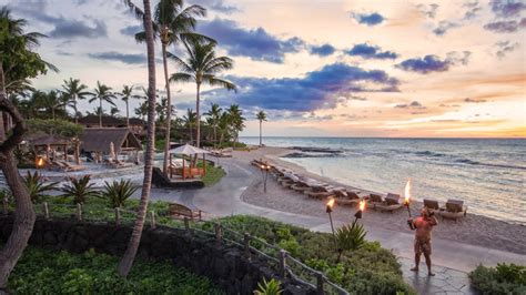 Hualalai Luxury Resort | Big Island Luxury Hotel | Four Seasons Resort