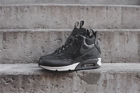 NIKE AIR MAX 90 SNEAKERBOOT WNTR - TRIPLE BLACK @ KITH NYC – Kith