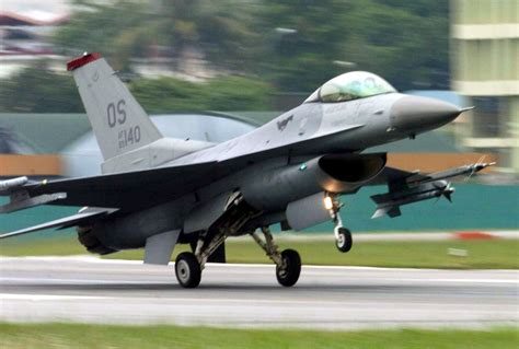 F-16 Fighting Falcon > 5th Air Force > Display