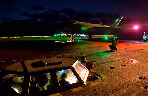 Cool Ultra-HD Photo Of The First F-35C Carrier Night Test | Gizmodo ...