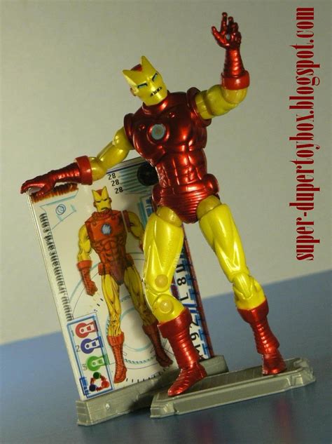 Super-DuperToyBox: Classic Proto-Armor Iron Man!