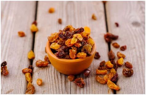 Currants vs Raisins – Health Benefits, Nutrition Facts, Side Effects - Your Health Remedy