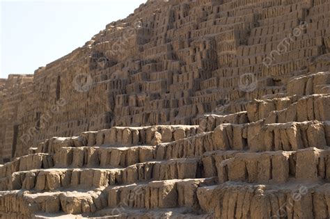 Ascending The Pyramids Steps At Huaca Pucllana In Peru Photo Background And Picture For Free ...