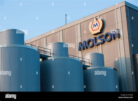 Molson beer hi-res stock photography and images - Alamy