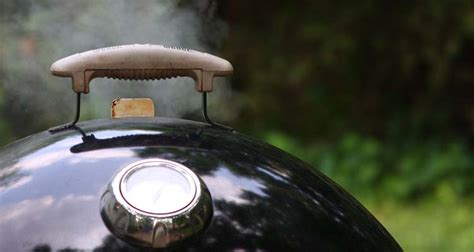 How to Control Temperature on Your Charcoal Smoker - Smoked BBQ Source