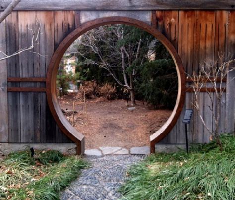 A Moon Gate For Your Garden • Insteading