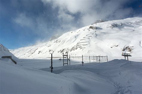 Oberalppass Train Station Stock Photo - Download Image Now - Uri Canton ...