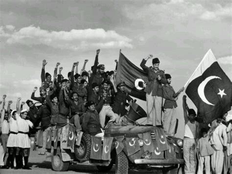 Classic picture of Independence of Pakistan in 1947 | Beautiful Pakistan | Pinterest | Pictures ...